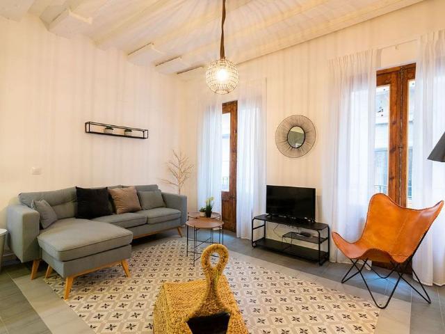 Piso en alquiler en paseo De Virreina, Barcelona, de 119 m² 5 habitaciones por 1.573