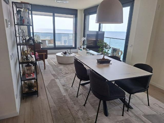 Piso en alquiler en paseo Del Mare Nostrum, Badalona, de 125 m² 3 habitaciones por 3.800