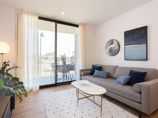 Piso en alquiler en paseo Del Mare Nostrum, Badalona, de 66 m² 2 habitaciones por 1.494