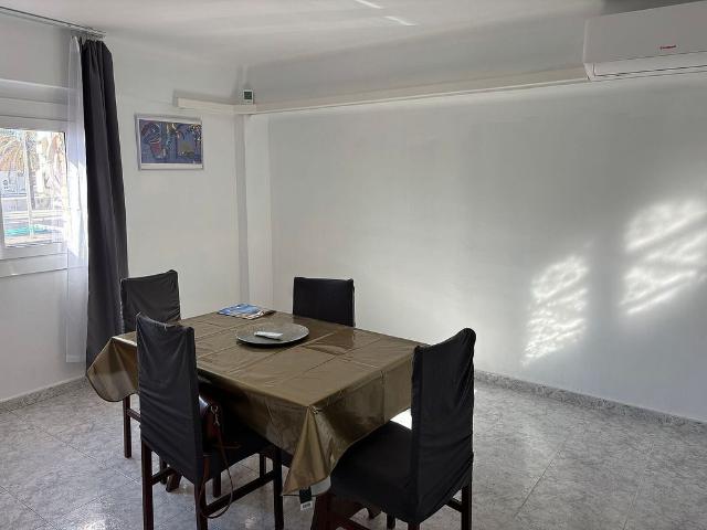 Piso en alquiler en paseo Josep Carner, Barcelona, de 60 m² 3 habitaciones por 1.058