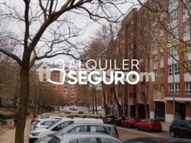 Piso en alquiler en Parquesol