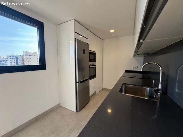 Piso en alquiler en Pau 5 con terraza y piscina