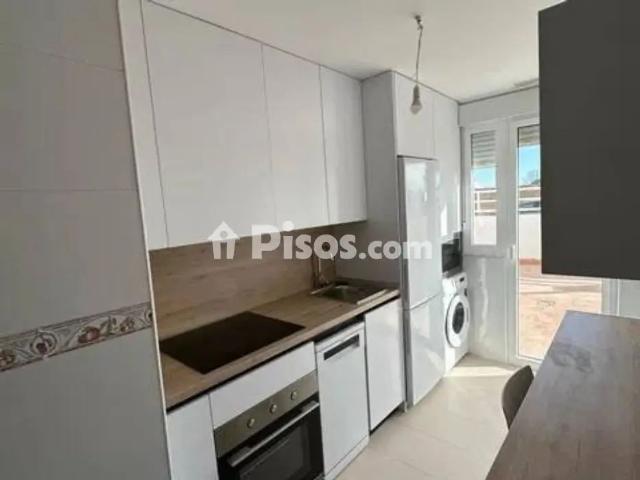 Piso en alquiler en Pelabravo