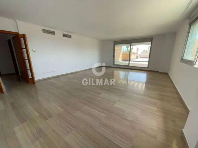Piso en alquiler en Perchel Norte
