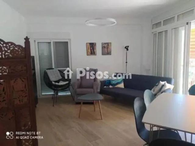 Piso en alquiler en Playamar Benyamina