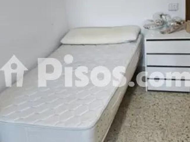 Piso en alquiler en Plaza de Gabriel y Galán