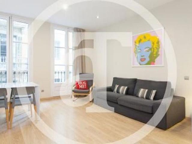 Piso en alquiler en plaza De Les Olles, Barcelona, de 98 m² 3 habitaciones por 2.700