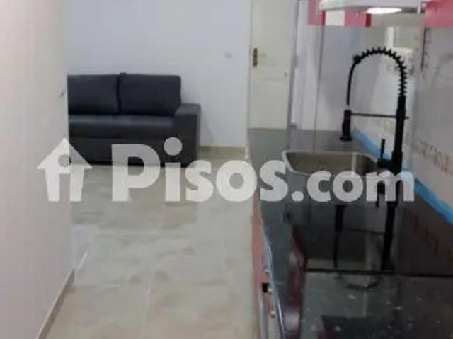 Piso en alquiler en Plaza de Poeta Salvador Rueda, 5
