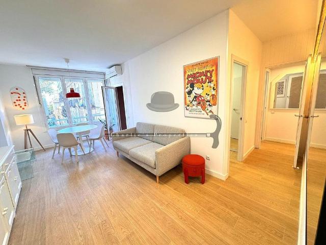 Piso en alquiler en plaza Del Sol, Barcelona, de 101 m² 4 habitaciones por 2.700