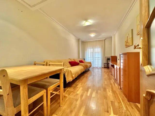 Piso en alquiler en Queiles