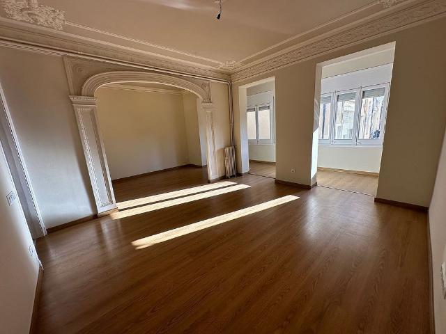 Piso en alquiler en rambla De Catalunya, Barcelona, de 165 m² 6 habitaciones por 3.000