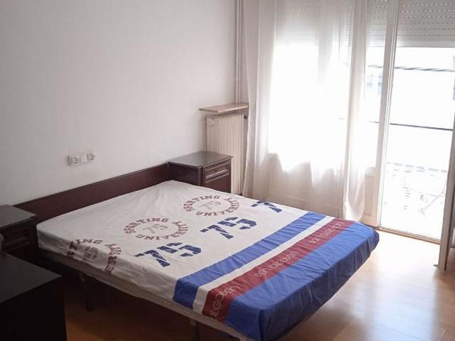 Piso en alquiler en rambla De la Muntanya, Barcelona, de 130 m² 4 habitaciones por 1.950