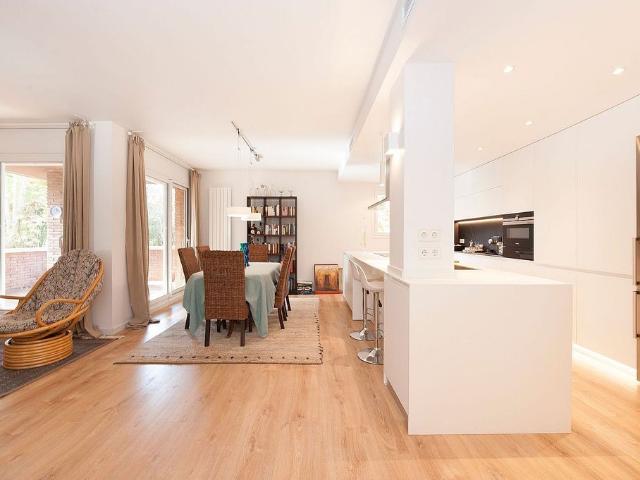 Piso en alquiler en rambla De Ribatallada, Sant Cugat del Vallès, de 165 m² 3 habitaciones por 4.200