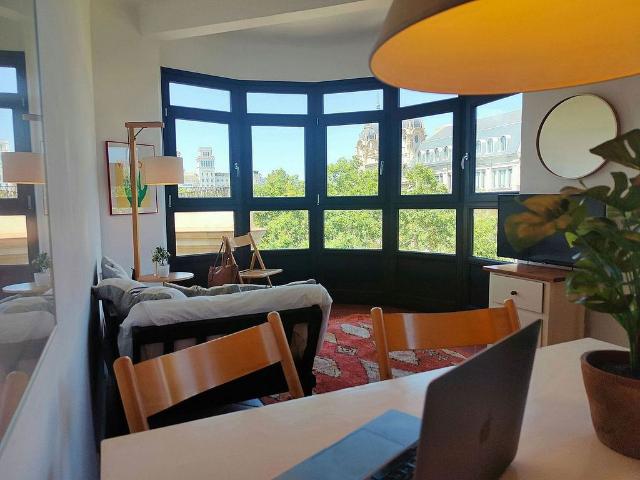 Piso en alquiler en rambla La, Barcelona, de 47 m² 1 habitación por 1.937