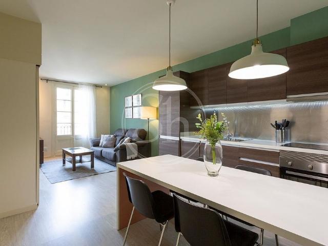 Piso en alquiler en rambla La, Barcelona, de 56 m² 2 habitaciones por 1.200