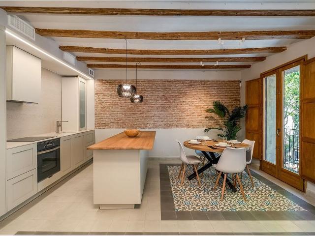 Piso en alquiler en rambla La, Barcelona, de 85 m² 2 habitaciones por 3.075