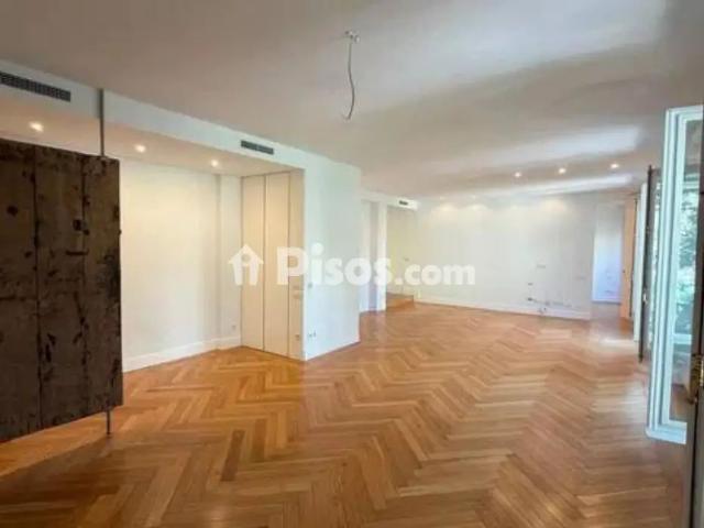 Piso en alquiler en Recoletos