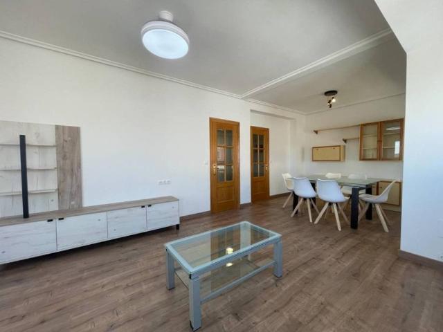 Piso en Alquiler en Requena