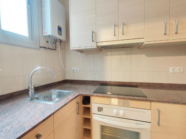 Piso en alquiler en ronda De Sant Antoni, Barcelona, de 43 m² 1 habitación por 1.150