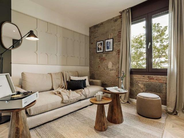 Piso en alquiler en ronda De Sant Antoni, Barcelona, de 44 m² 1 habitación por 1.953