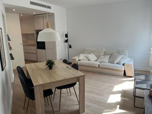Piso en alquiler en ronda Del General Mitre, Barcelona, de 50 m² 1 habitación por 1.560