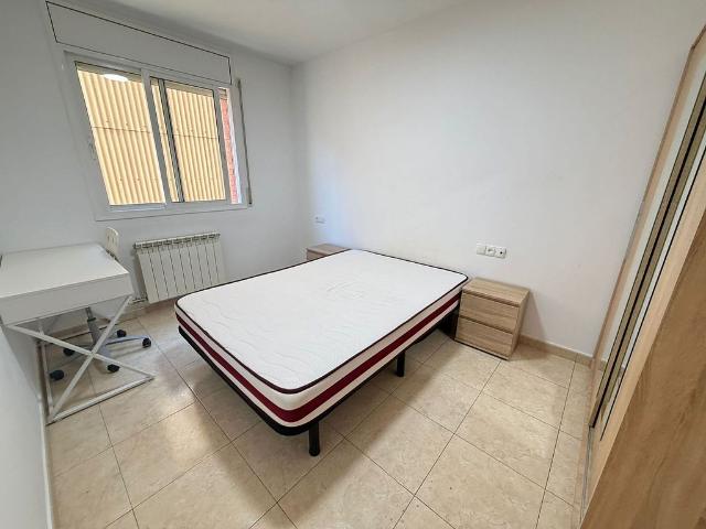 Piso en alquiler en ronda Gran Passeig de, Lleida, de 60 m² 2 habitaciones por 645