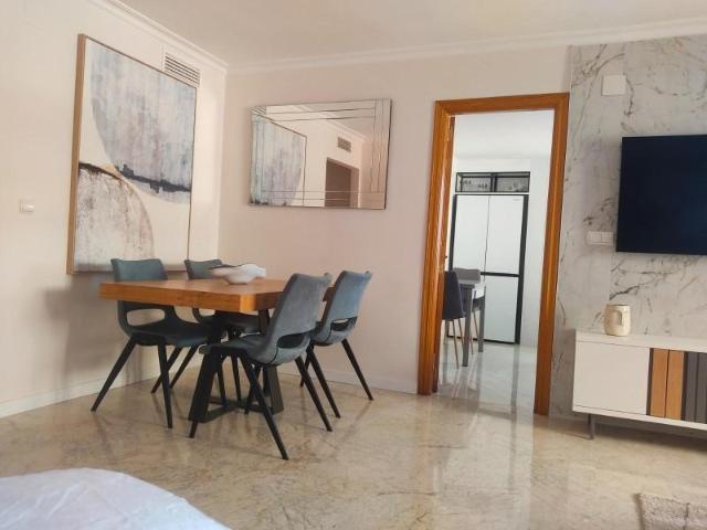 Piso en alquiler en Roquetas de Mar, Avenida Juan Carlos