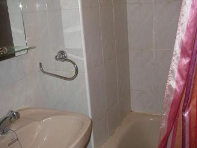 Piso en alquiler en Salamanca, 200 €/mes, Ref.: C24157 FINKASA