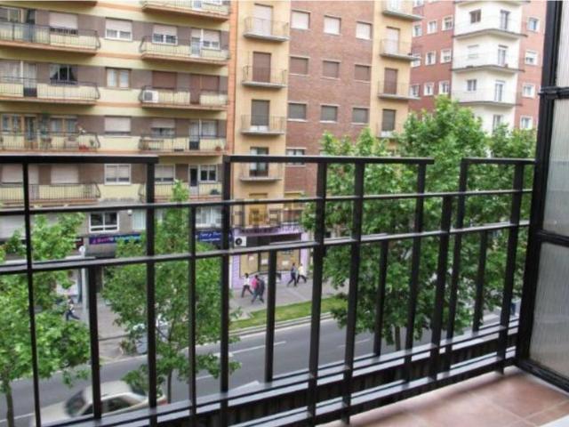 Piso en alquiler en Salesas Glorieta Chinchibarra Capuchinos 37005