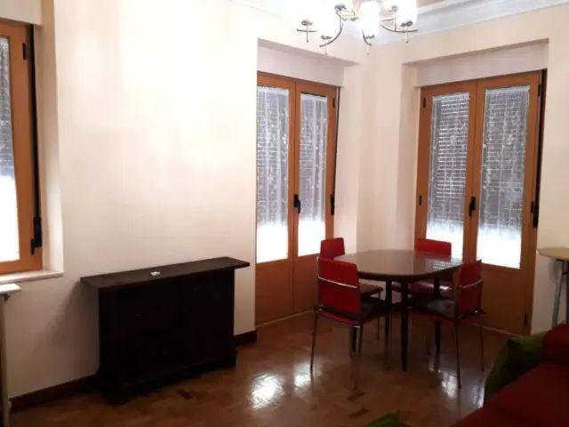 Piso en alquiler en Salesas Glorieta Chinchibarra Capuchinos