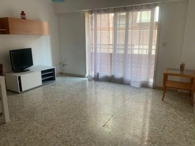 Piso en alquiler en San Blas