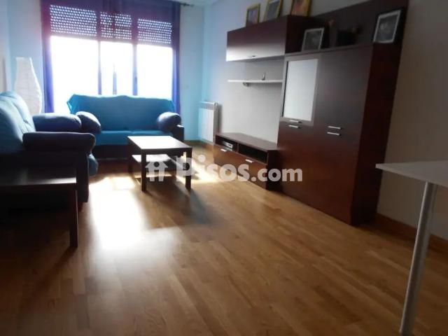 Piso en alquiler en San Nicolás La Toledana Valle Amblés