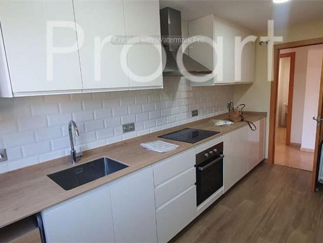 Piso en alquiler en Sant Celoni, de 91 m² 4 habitaciones por 960