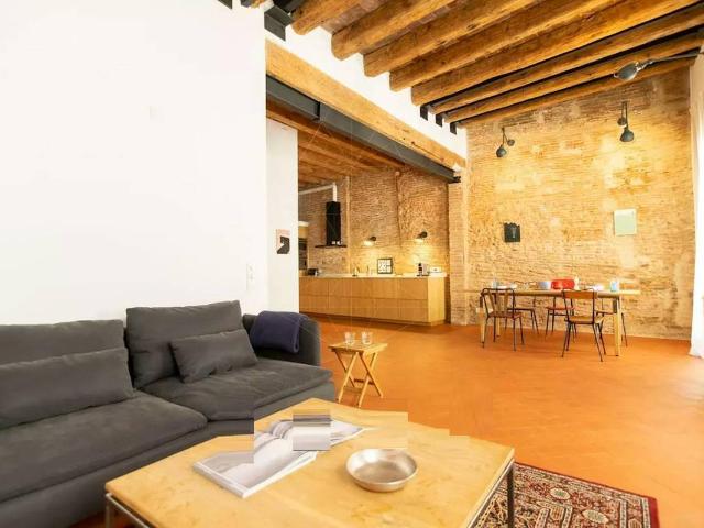 Piso en Alquiler en Sant Pere, Sta. Caterina i la Ribera
