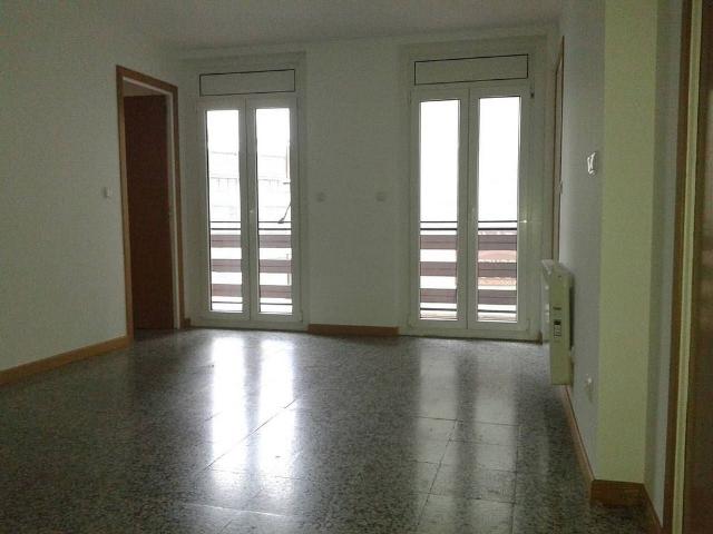 Piso en alquiler en Santa Coloma, de 55 m² 2 habitaciones por 900