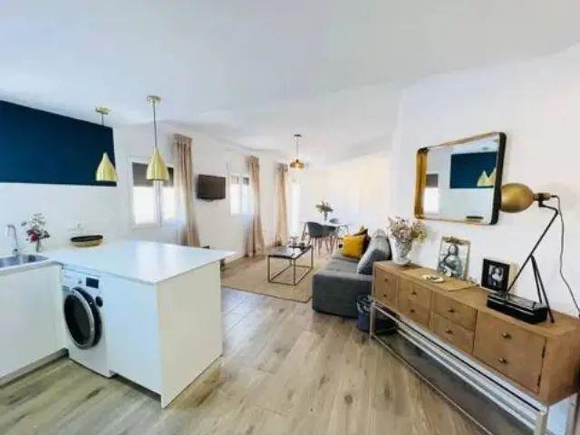 Piso en alquiler en Santa Rosa Valdeolleros