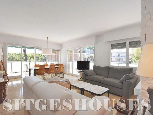 Piso en alquiler en Sitges, de 116 m² 4 habitaciones por 6.500