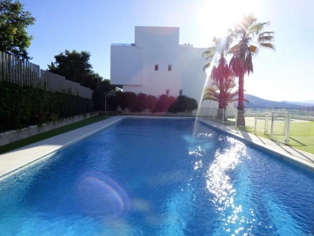 Piso en alquiler en Sotogrande, Sotogrande San Enrique Guadiaro Pueblo Nuevo