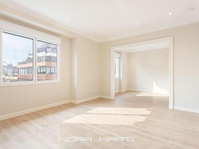 Piso en alquiler en travesía De Gracia, Barcelona, de 172 m² 4 habitaciones por 2.826