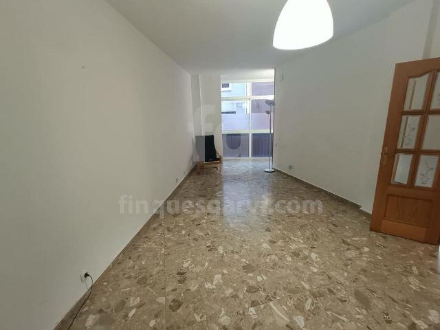 Piso en alquiler en travesía De Les Corts, Barcelona, de 73 m² 3 habitaciones por 1.245
