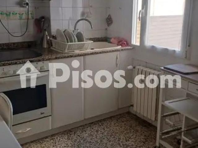 Piso en alquiler en Universidad