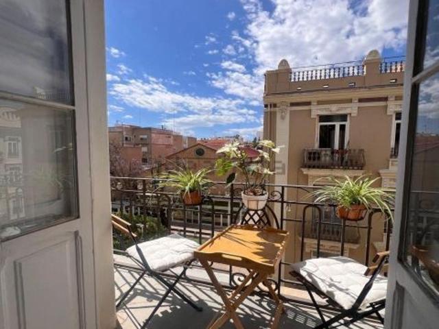 Piso en Alquiler en Valencia de las Torres, Valencia