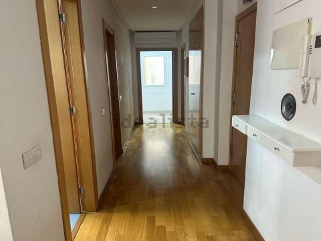 Piso en Alquiler en Valencia de las Torres, Valencia