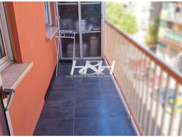 Piso en Alquiler en Valencia de las Torres, Valencia