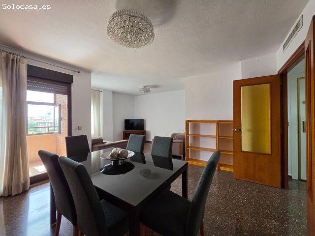 Piso en Alquiler en Valencia de las Torres, Valencia