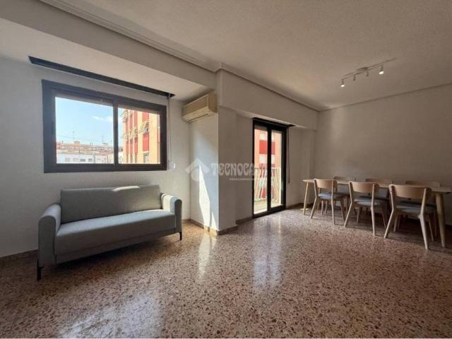 Piso en Alquiler en València