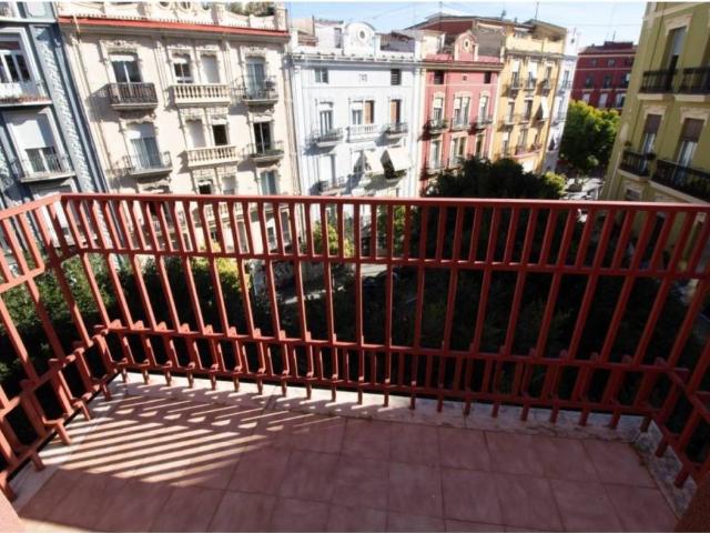 Piso en Alquiler en València