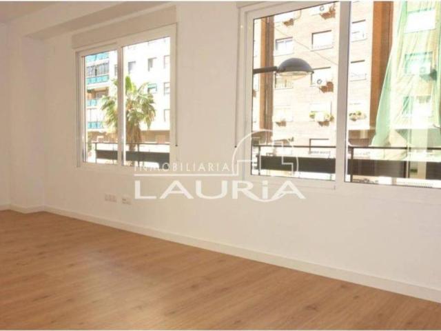 Piso en Alquiler en València