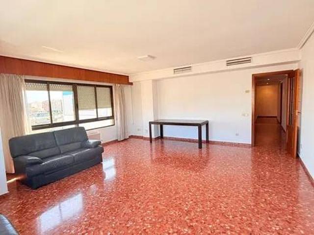 Piso en Alquiler en València