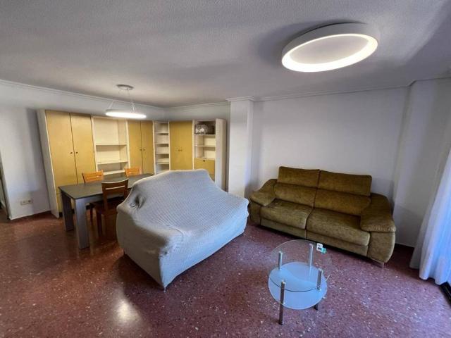 Piso en Alquiler en València